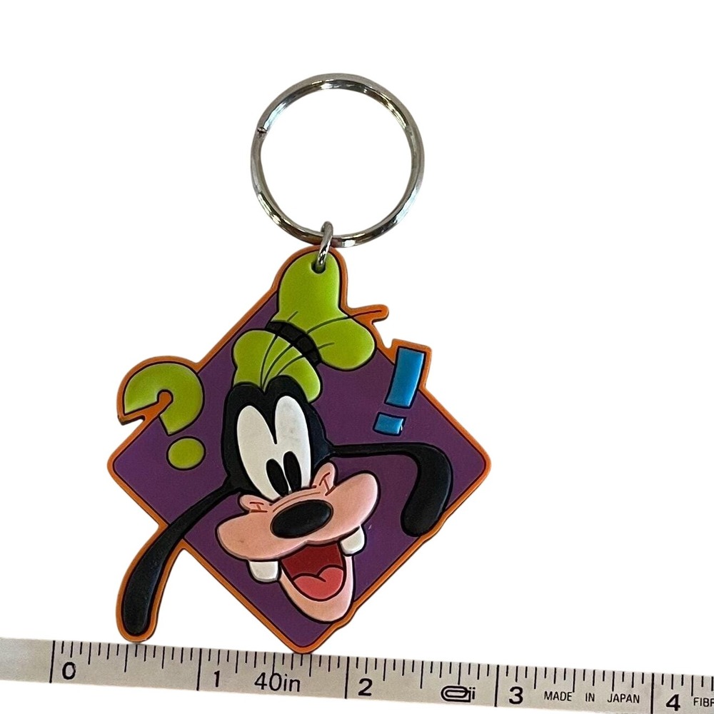 Vtg DISNEY Goofy keychain 1990s PVC charm 1990s retro collectible